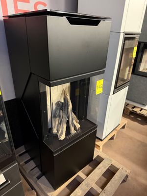 an image of a display case with a dog in it