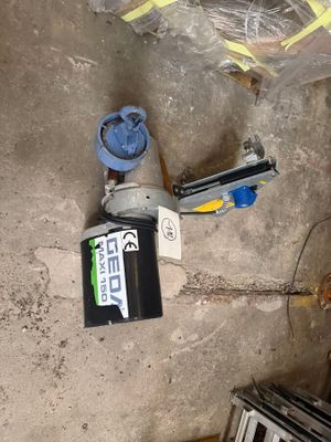 a lot of electrical equipment that are on the floor
