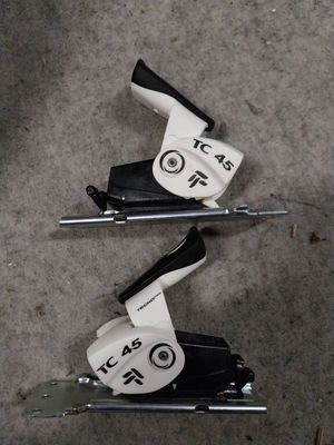 Environ 10 patins pour skis pour enfant TECNO PRO modèle TC …