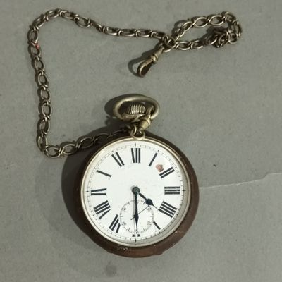 Montre de gousset en accider cadran émaillé chiffres romains