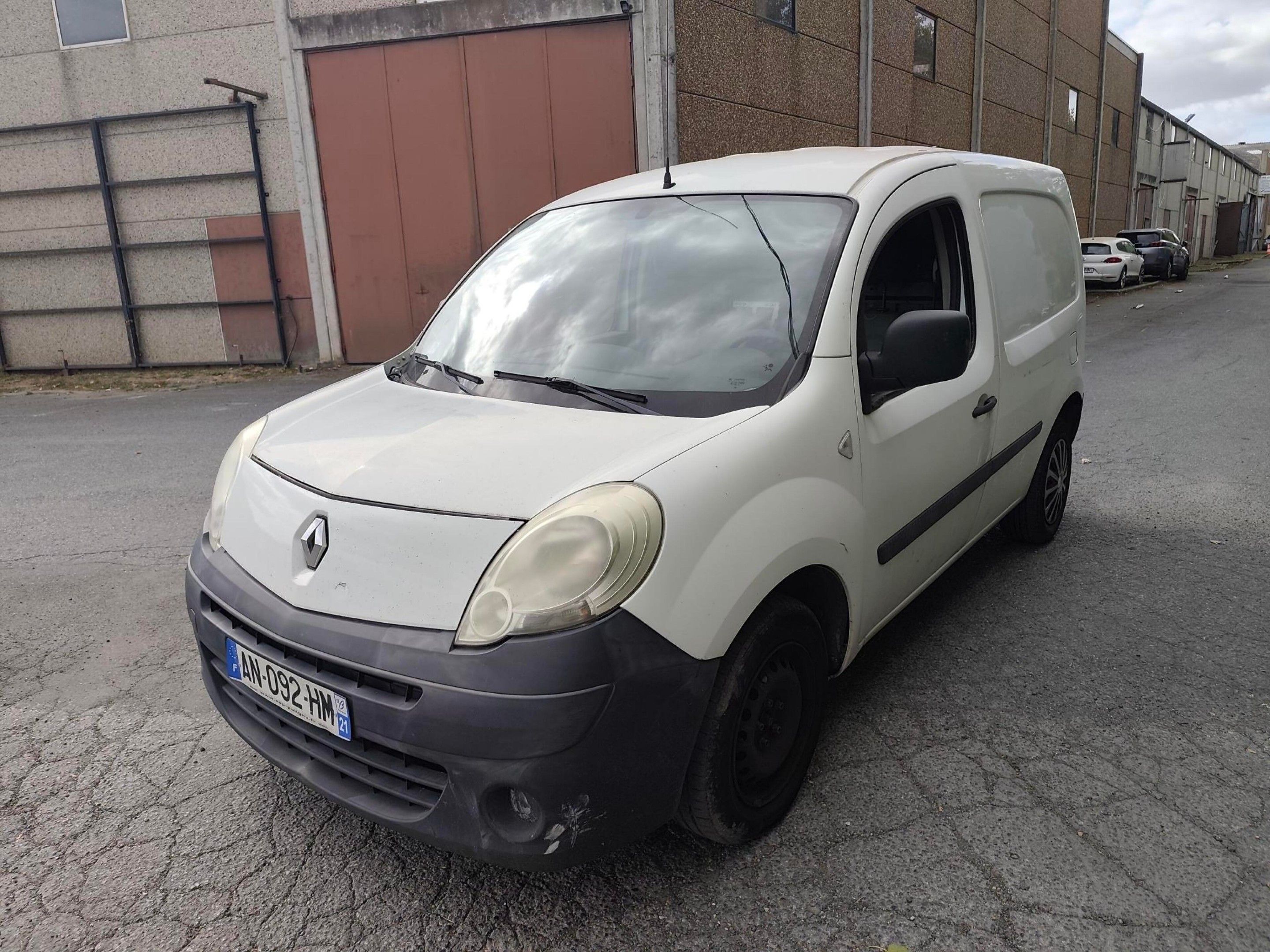 RENAULT KANGOO 1.5 DCI 85 CH - Genre : CTTE - Carrosserie : …