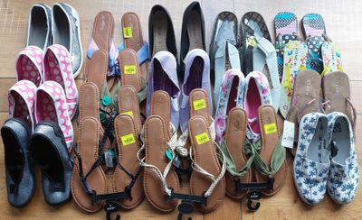 lot de 20 paires de chaussure neuve vendu en l'état