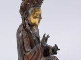 an image of a statue of a man with a crown on his head