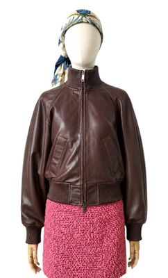brown leather jacket on mannequin mannequine mannequine mannequin mannequin mannequin mannequin mannequin manne