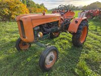 Tracteur agricole SOMECA. Modèle 20 D.