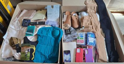 209 / 1 palette de 198kg de mic (robe, collants, ceint…