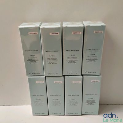 four boxes of the same product are stacked on top of each other
