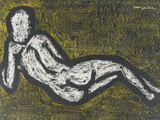 dessin représentant un homme allongé par terre, les mains sur le menton