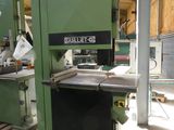 a picture of a machine that is in a building