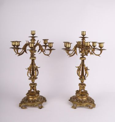 paire de candélabres anciens en laiton