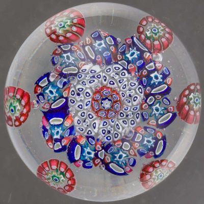 Saint Mandé. Presse-papiers à motif de six bonbons périphéri…