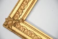 Encadrement en bois et stuc doré à décor de feuillages et de… (photo 3)
