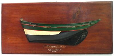 Maquette demi-coque en bois peint du Langoustier "Yann et Ga…