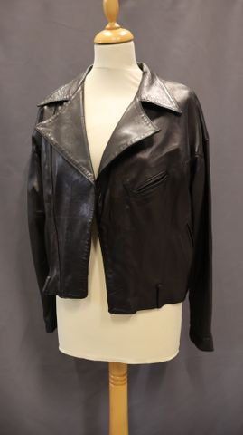 Veste en cuir d’agneau taille 38/40 