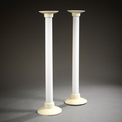 Paire de colonnes lumineuses en poly méthacrylate de méthyle…