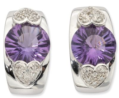 paire de boucles d'oreilles en améthorate et diamants