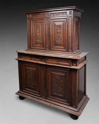 XIXe siècle. BUFFET à deux corps ouvrant par deux v…