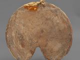 an image of a piece of pottery on a stand