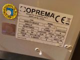 une étiquette apposée sur le côté d'une machine sur laquelle est inscrit « Corremace »