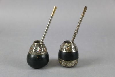 paire de salières et poivrières en céramique argentée et noire