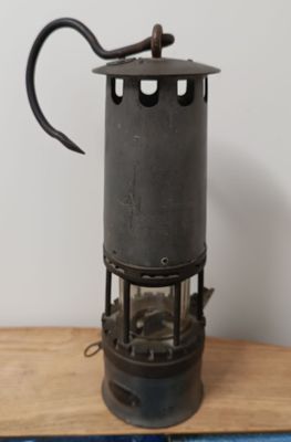 Lampe de mineur ARRAS en métal avec son verre en cristal de Baccarat (