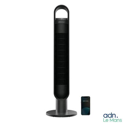 un ventilateur colonne noir posé à côté d'un iPhone sur une table