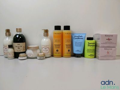 de nombreux types de produits de soins de la peau sur le comptoir