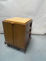 MEUBLE HIFI en bois de placage ouvrant par deux portes. (photo 2)