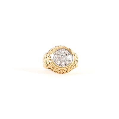 BAGUE DOME DIAMANTS Importante bague en or jaune 18 carats, …