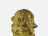 une pépite d'or sur fond blanc