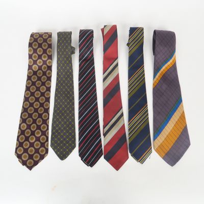 Pierre CARDIN, Ensemble de deux différentes cravates. BALMAI…