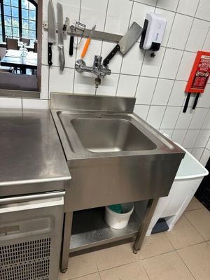 évier inox avec plateau de rangement en soubassement - Photo 1