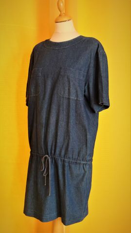 GUY LAROCHE Sportwear – Robe en coton bleu, lacet en ceinture. Ta...
