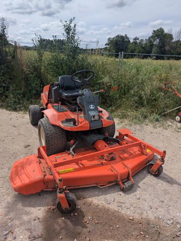 Kubota F3060 frontal de 2002, diesel 4 cylindres 4x4 direction as