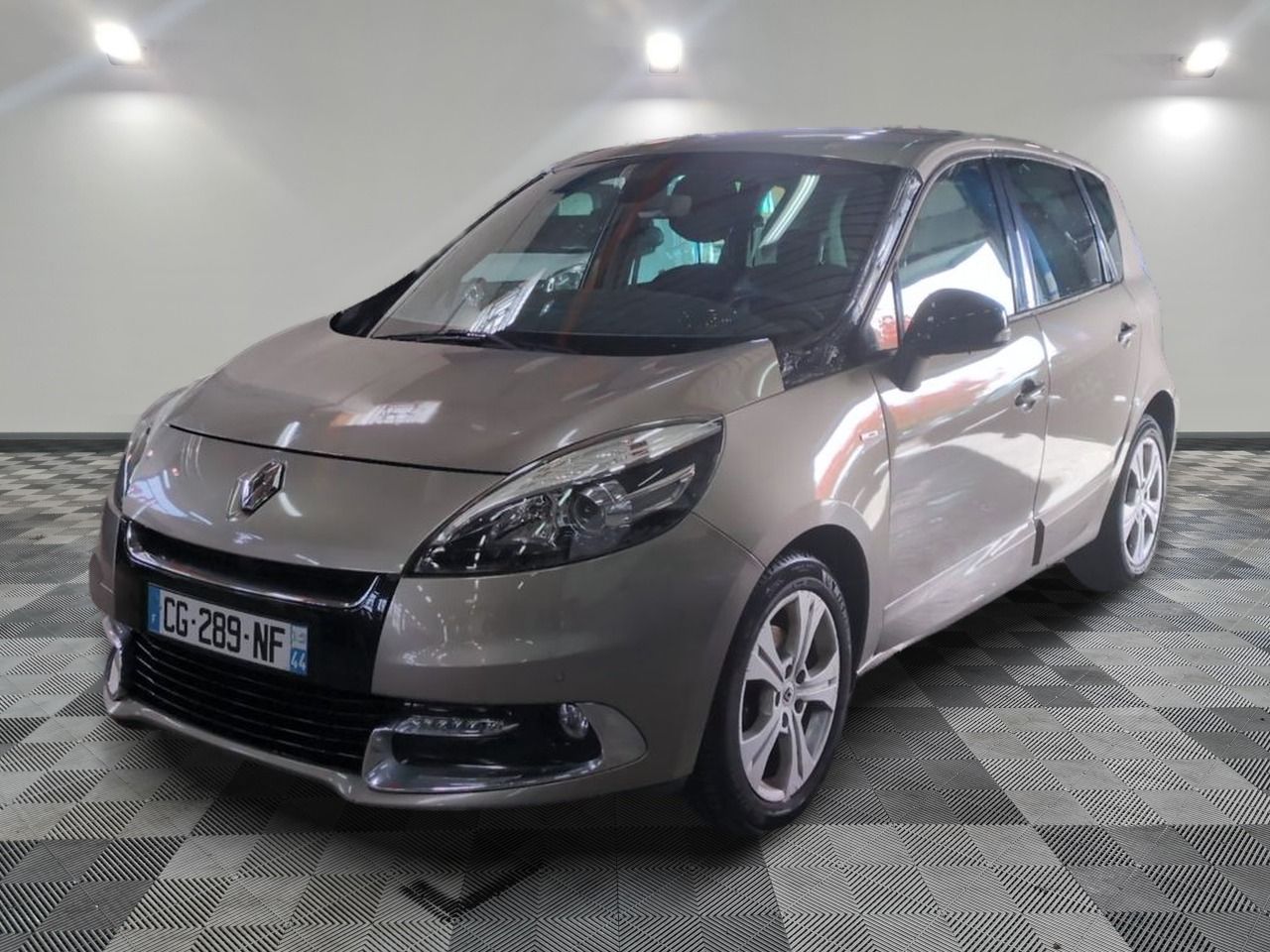 RENAULT - SCENIC III DCI 130 FAP ECO2 BOSE ENERGY - GO - Mis…