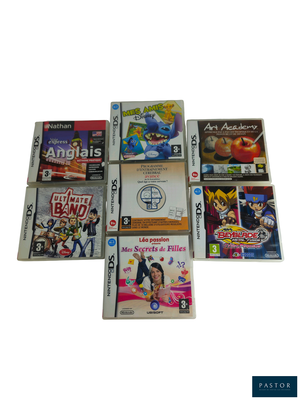 de nombreux jeux vidéo posés ensemble sur la table