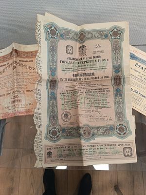 Lot d'emprunts : Amazonie, Russie, Serbie, Yougoslavie…