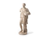 l'image d'une statue d'un homme tenant un bébé dans ses bras