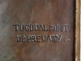 a picture of a plaque on the wall of a building