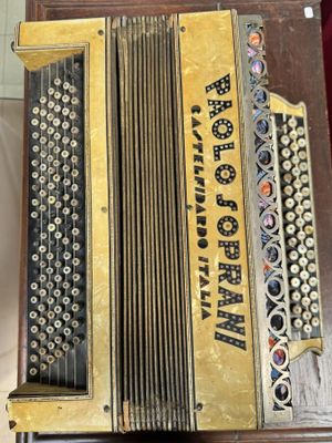 Accordéon PAOLO SOPRANI à Castelfidardo : Chromatique à 3 ra…