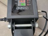 an image of a machine that is sitting on the ground