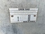 a label on the side of a machine that says erde sas