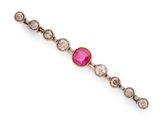 un bracelet en tourmaline rose et diamants