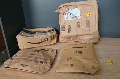 Lot de 4 colis Mystere (Retour Amazon,NPAI, Adresse incomple…