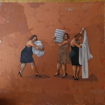 un tableau accroché au mur représentant une femme portant un bébé