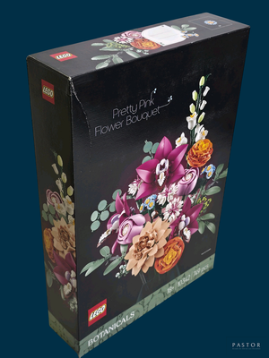 une boîte sur laquelle est représenté un bouquet de fleurs