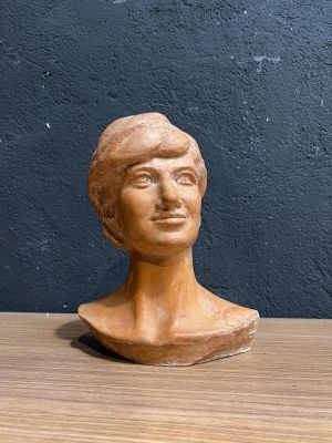 Sculpture en terre cuite hauteur 29cm