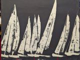 une peinture représentant un groupe de voiliers peints sur une toile