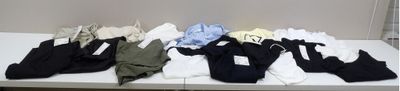 UNIQLO Femme : Lot de 18 articles - Taille XXS *NEUF avec étiquettes* - Photo 1