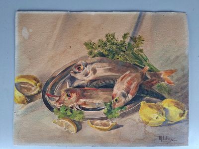 une peinture représentant un poisson dans une assiette, accompagné de citrons et de persil